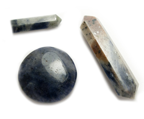 Sodalite healing properties, crystals, and sodalite jewelry
